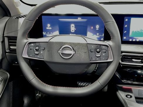 New 2026 Nissan Sentra SR w/ Floor Mat Package FWD image 15