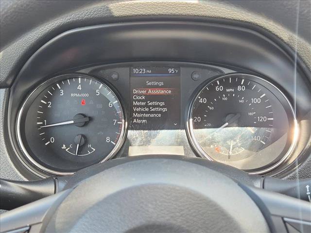 Used 2022 Nissan Rogue Sport S FWD image 11
