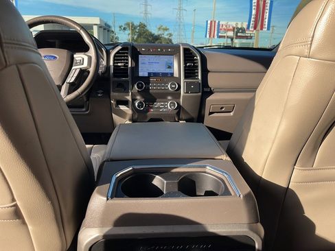 Certified 2021 Ford Expedition XLT image 34