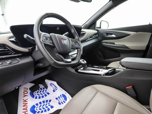 Used 2025 Buick Envista Avenir image 9