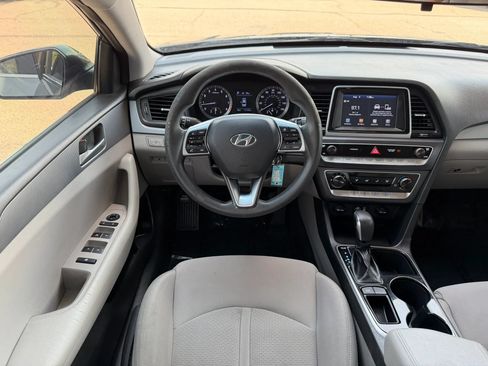 Used 2019 Hyundai Sonata SE FWD image 15
