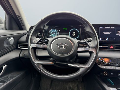 Used 2022 Hyundai Elantra SEL w/ Convenience Package image 14