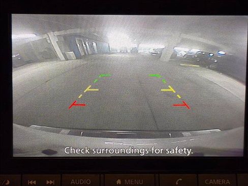 Used 2023 Nissan Rogue SV FWD image 13