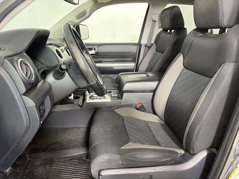 Used 2017 Toyota Tundra SR5 w/ TRD Off Road Package AWD/4WD image 11