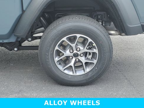 New 2025 Jeep Gladiator Sport image 9