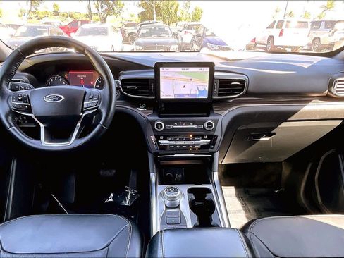 Used 2020 Ford Explorer Limited image 15
