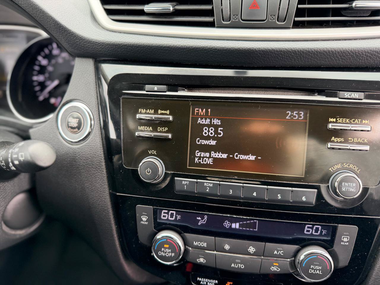 Used 2014 Nissan Rogue SV FWD image 24