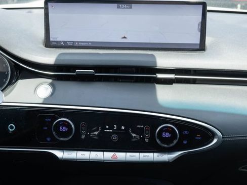 Used 2025 Genesis GV70 2.5T AWD/4WD image 19