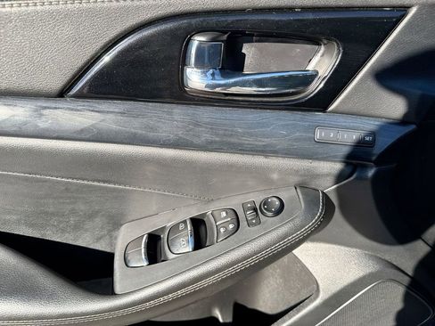 Used 2020 Nissan Maxima Platinum image 22