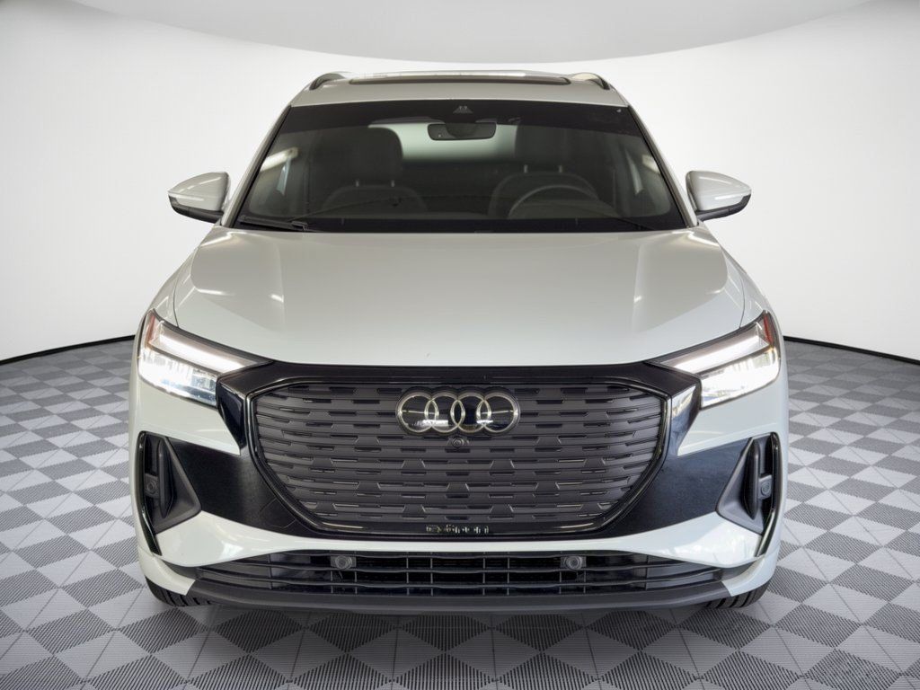 Used 2024 Audi Q4 e-tron Premium Plus AWD/4WD image 6