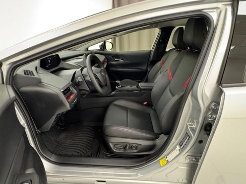 Used 2024 Toyota Prius Prime Premium image 10