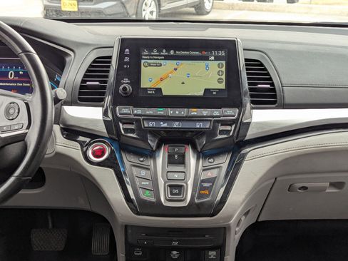 Used 2021 Honda Odyssey Touring image 17