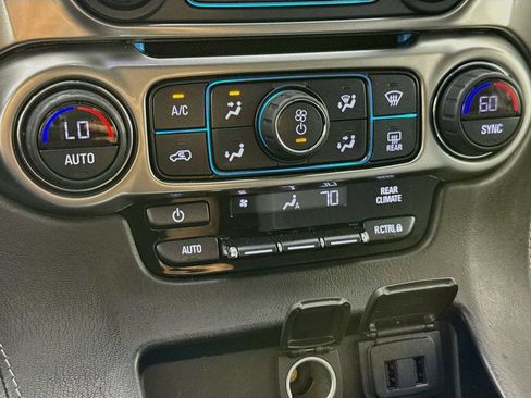 Used 2019 Chevrolet Tahoe LS w/ All-Season Package RWD image 18