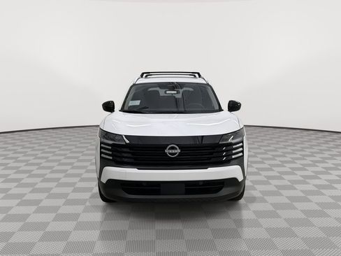 New 2026 Nissan Kicks SV w/ SV Premium Package image 3