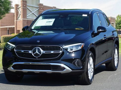 Certified 2026 Mercedes-Benz GLC 300 4MATIC image 4