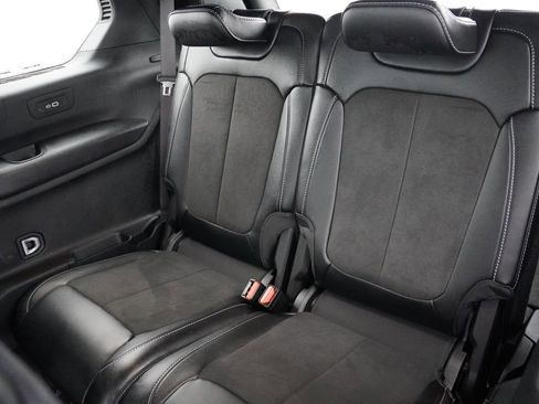 Certified 2024 Jeep Grand Cherokee L Altitude image 19