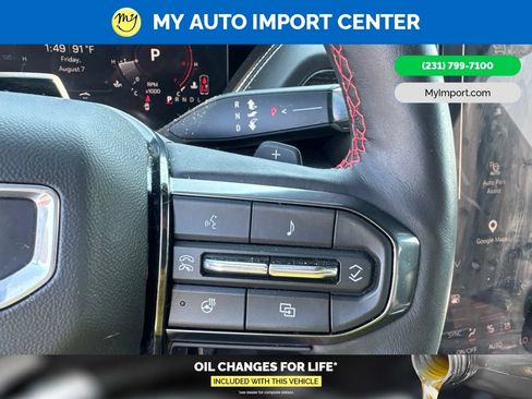 Used 2025 GMC Yukon XL AT4 Ultimate AWD/4WD image 18