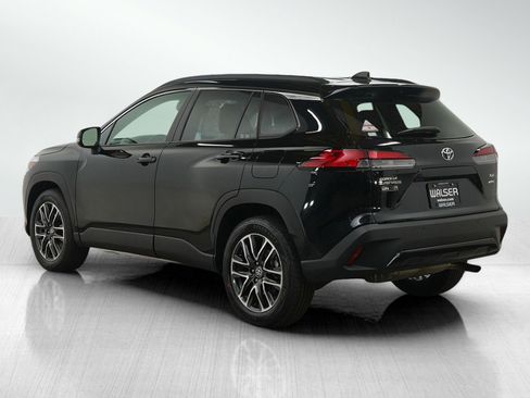 Used 2026 Toyota Corolla Cross XLE w/ Convenience Package image 3