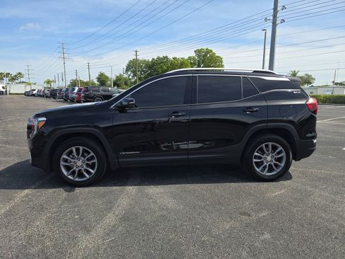 Used 2024 GMC Terrain SLT AWD/4WD image 6