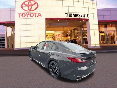 New 2025 Toyota Camry Hybrid image 7