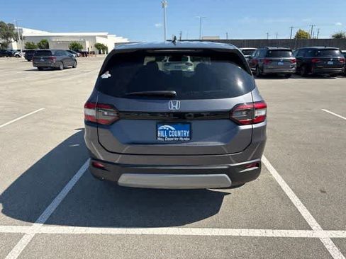 Used 2025 Honda Pilot EX-L image 4