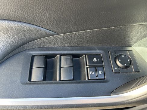 Certified 2021 Toyota RAV4 LE AWD/4WD image 16