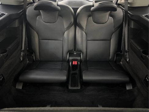 Used 2021 Volvo XC90 T5 Momentum w/ Protection Package image 44