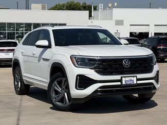 Used 2024 Volkswagen Atlas Cross Sport SEL R-Line AWD/4WD video 2