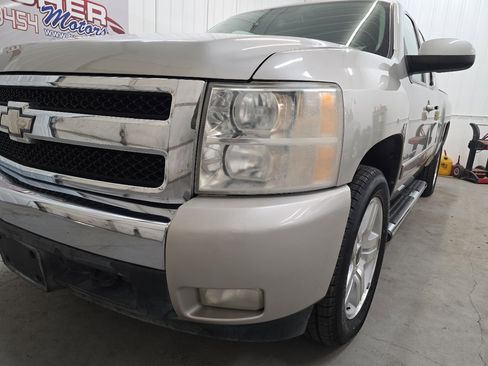 Used 2008 Chevrolet Silverado 1500 LT w/ Texas Edition image 5