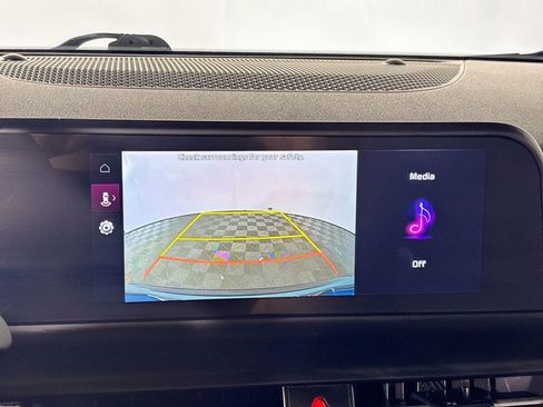 Used 2025 Kia Seltos S image 17