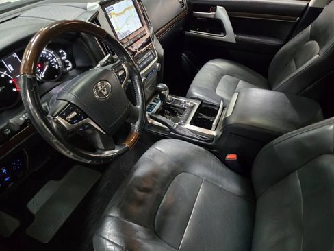 Used 2019 Toyota Land Cruiser AWD/4WD image 23
