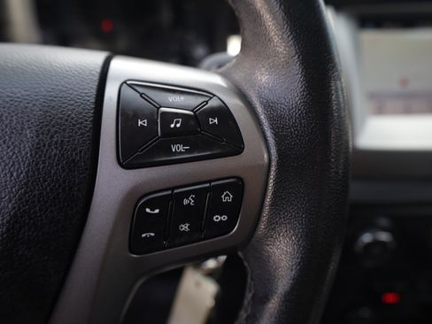 Used 2019 Ford Ranger XLT w/ Equipment Group 302A Luxury AWD/4WD image 19
