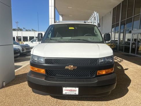 New 2025 Chevrolet Express 2500 RWD image 9