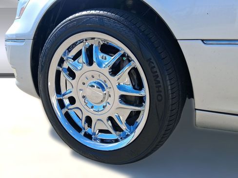 Used 2004 Lexus LS 430 image 12