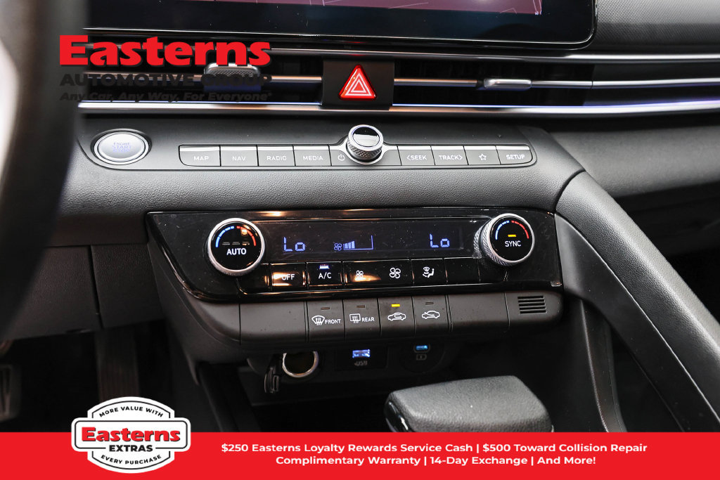 Used 2024 Hyundai Elantra SEL FWD image 20