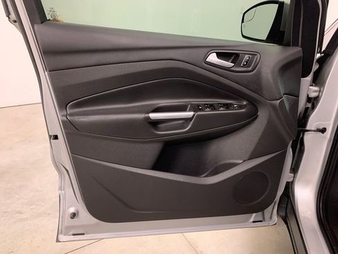 Used 2015 Ford Escape SE w/ Equipment Group 201A FWD image 17