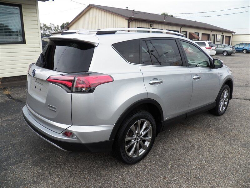Used 2016 Toyota RAV4 Limited w/ Advanced Technology Package AWD/4WD image 5