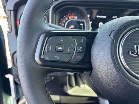 New 2026 Jeep Wrangler Unlimited Rubicon image 12