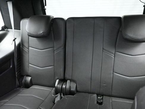 Used 2020 Cadillac Escalade Platinum AWD/4WD image 33