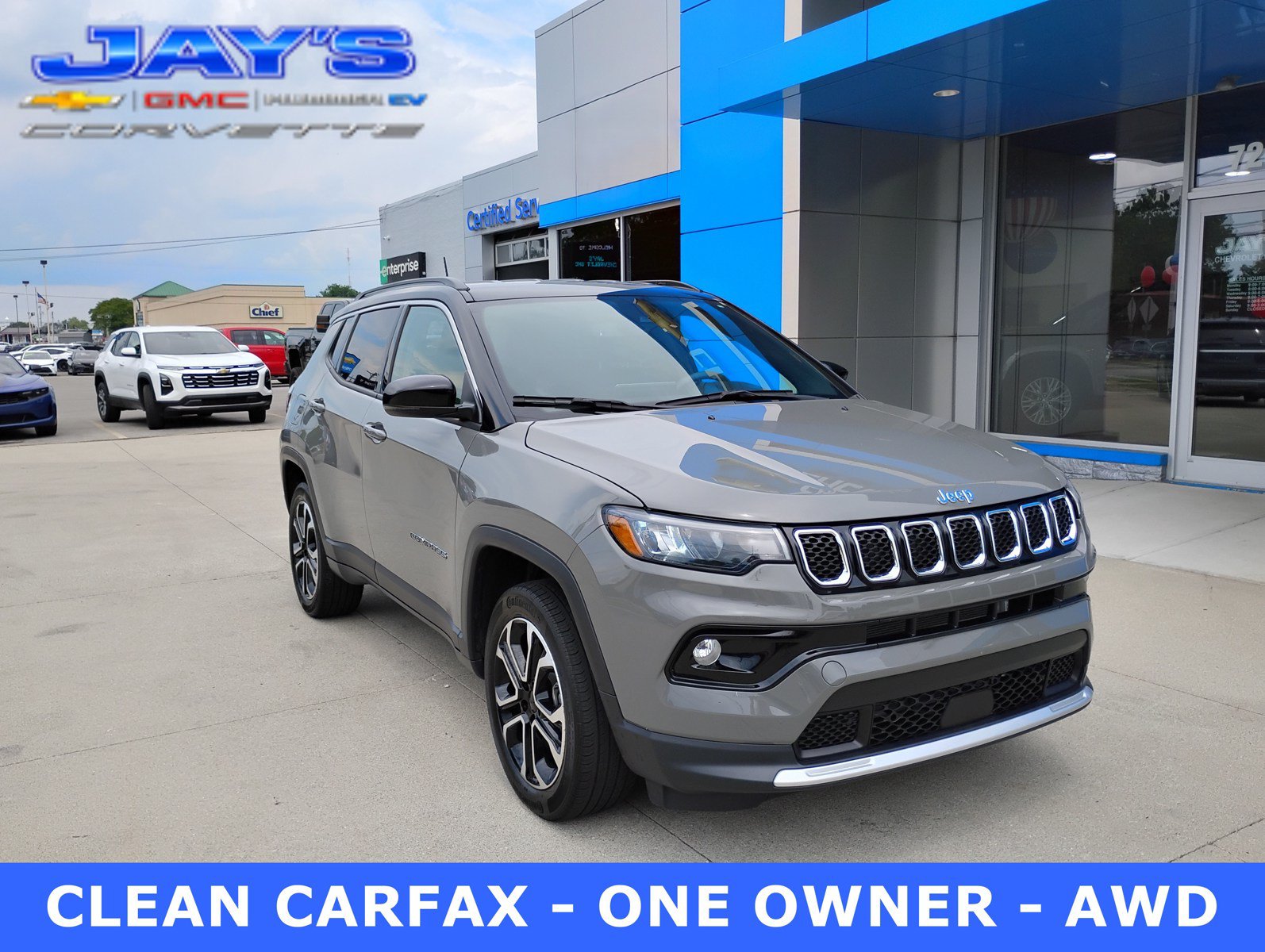 Used 2023 Jeep Compass Limited AWD/4WD image 1