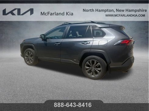 Used 2022 Toyota RAV4 Limited AWD/4WD image 8