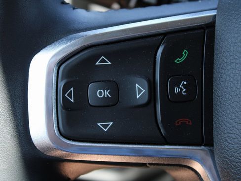 Used 2022 RAM 1500 Laramie w/ Off Road Group image 28