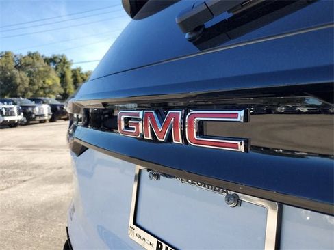 New 2026 GMC Acadia Elevation image 7