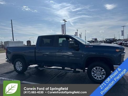 Used 2024 Chevrolet Silverado 2500 LT image 4