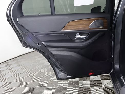 Used 2021 Mercedes-Benz GLE 350 4MATIC image 28