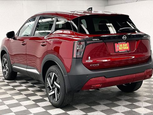 New 2026 Nissan Kicks SV FWD image 4