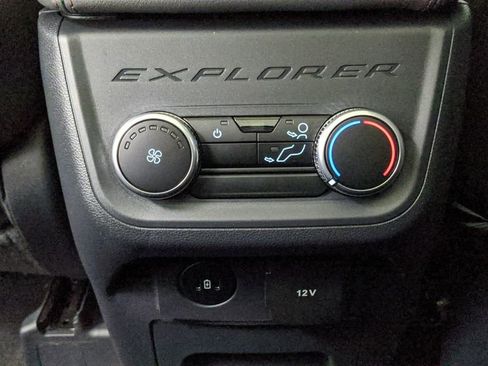 New 2025 Ford Explorer Active w/ Active Comfort Package image 31