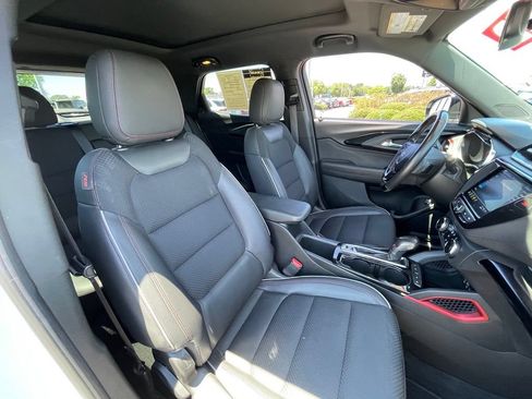 Used 2021 Chevrolet TrailBlazer RS w/ Sun and Liftgate Package FWD image 31