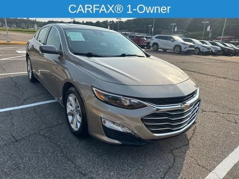 Used 2024 Chevrolet Malibu LT FWD image 2