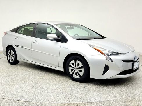 Used 2016 Toyota Prius Four w/ Protection Package FWD image 3